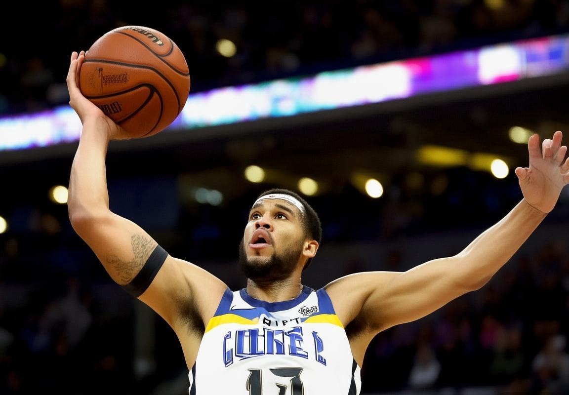 鲁迪·戈贝尔生涯总篮板数突破10000大关，荣登现役篮板榜前列，三届最佳防守球员诠释传统中锋价值